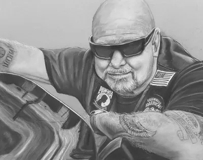 Such, veteran, charcoal and white pastel